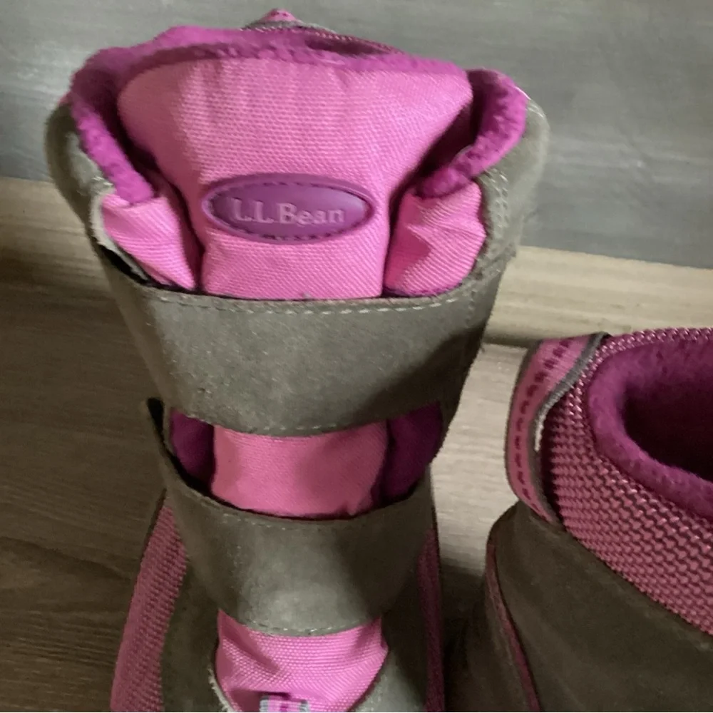 L.L.‎ Bean Kids Pink and Olive Snow Boots